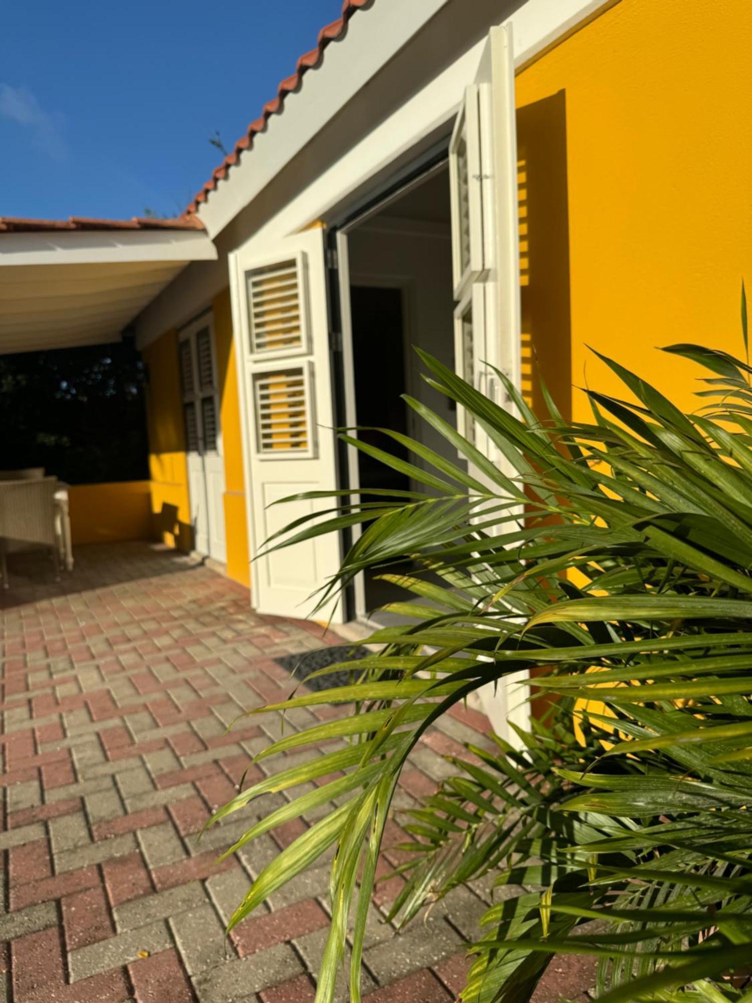 Landhuis Bona Vista Hotel Willemstad Exterior foto